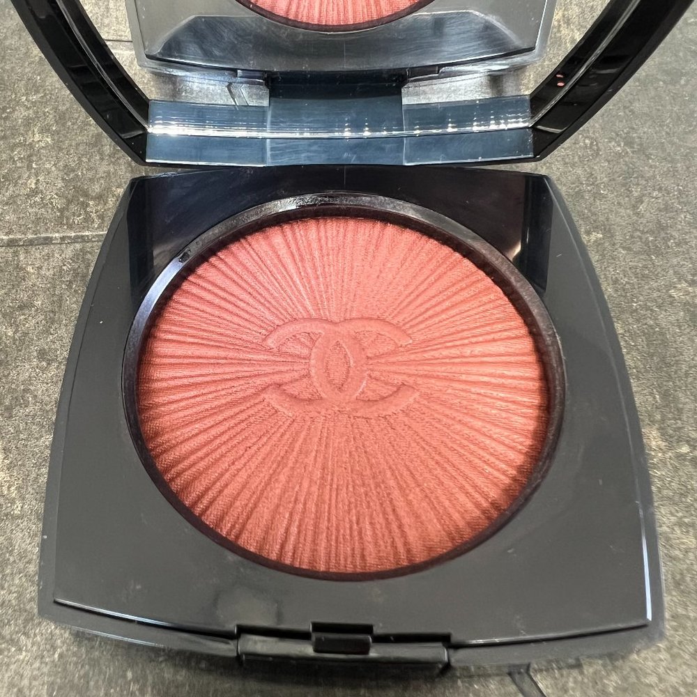 CHANEL BLUSH LUMIERE Brun Roussi